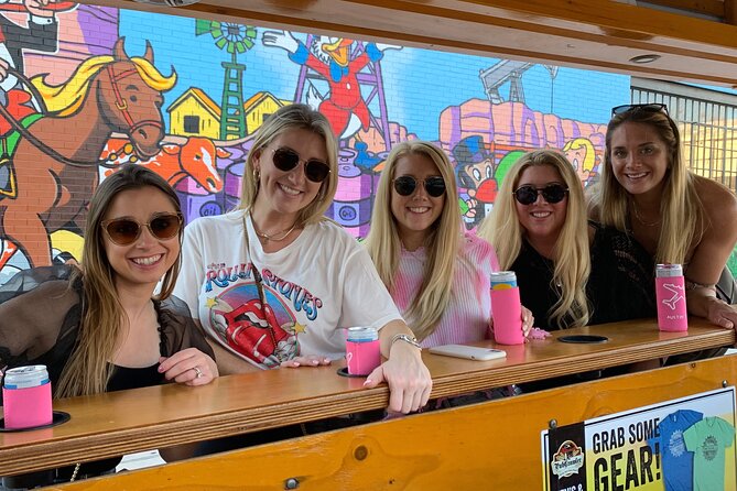 Public Pedal Pub Tour in Austin - Sixth Street: Music, Drinks, and a Short Stop