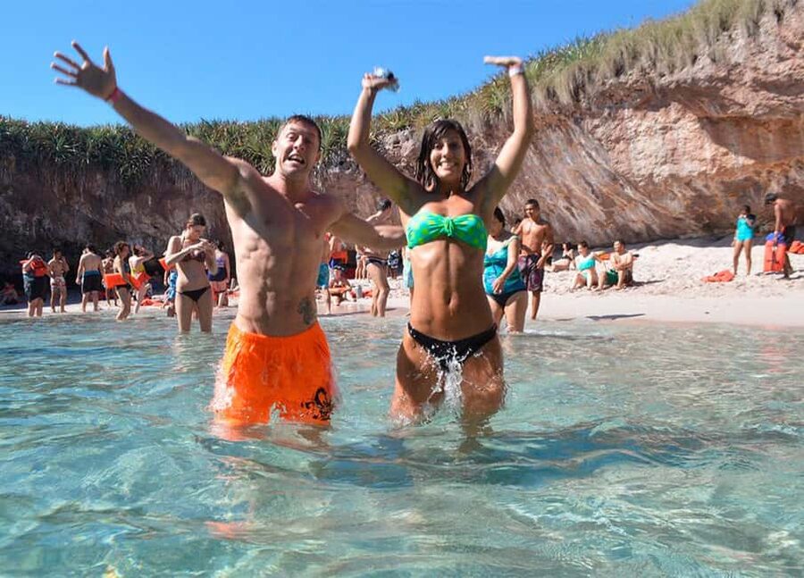 Puerto Vallarta: Marietas Island, Breakfast, Lunch, Open Bar - Snorkeling in the protected marine park