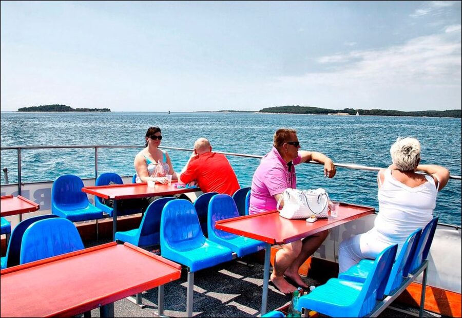Pula: Harbor Cruise with unlimited Drinks - Key points to know before boarding
