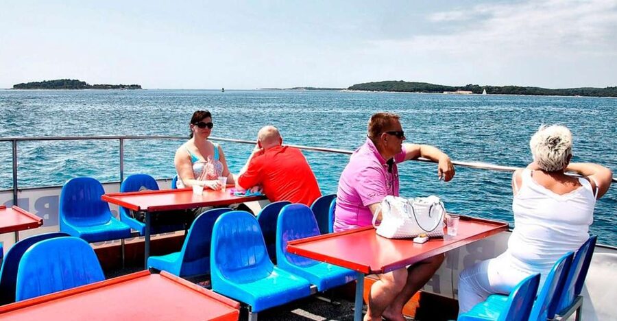 Pula: Harbor Cruise with unlimited Drinks - What this Pula boat trip is really like