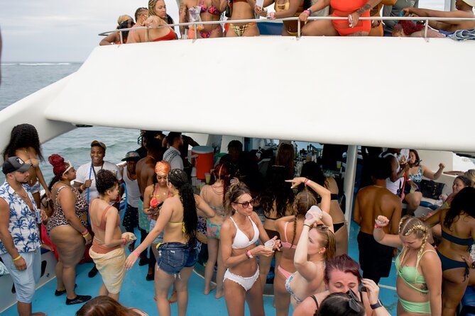 Punta Cana Booze Cruise, Snorkeling, Sand-Bar with Entertainment - The natural pool near Playa Bávaro