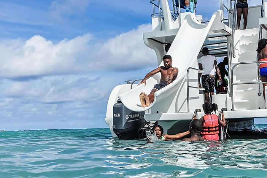Punta Cana: Catamaran Boat Party with Unlimited Drinks - A half-day catamaran built around fun