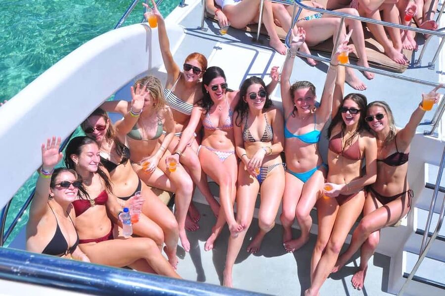 Punta Cana: Hip Hop Party Cruise w/Open Bar (Adults Only) - Who will enjoy this adults-only outing?