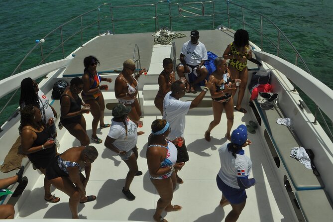 Punta Cana Party Boat Snorkeling with Music DJ and Open Bar - Drinks, snacks, and the onboard grill