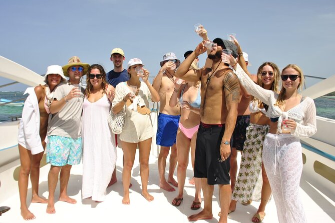 Punta Cana Party Boat Snorkeling with Music DJ and Open Bar - Pickup at 2:30 pm requires a flexible attitude