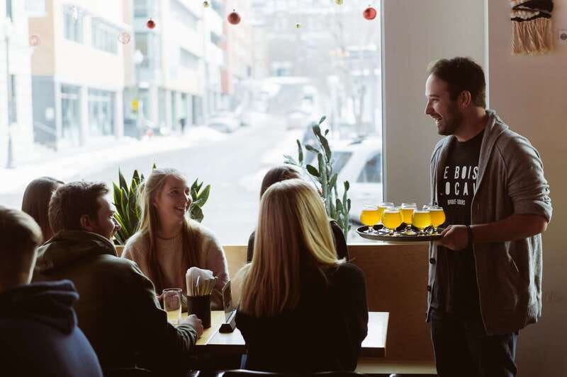 Quebec City: Craft Brewery and Beer Tasting Tour - Walking St-Roch with a beer lesson along the way