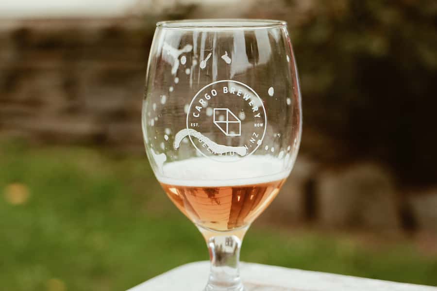 Queenstown: Craft Beer Brewery Tour with Lunch - The interactive brewery visit
