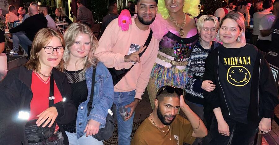 Rainbow Bar Stroll: Sashay through Amsterdam - Guide quality makes the difference