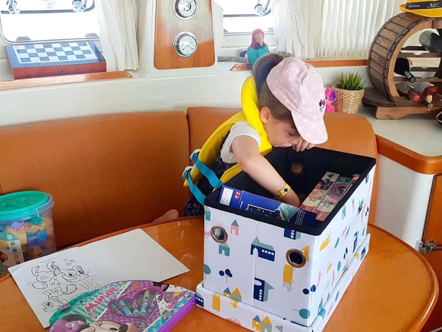 Rethymno Premium Catamaran Cruise: Healthy Lunch & Open Bar - A healthy Cretan lunch on the water