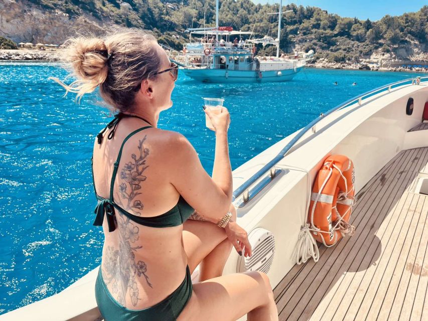 Rhodes: Beach Cruise with Swimming, Meal, & Unlimited Drinks - Setting off from Mandraki Marina