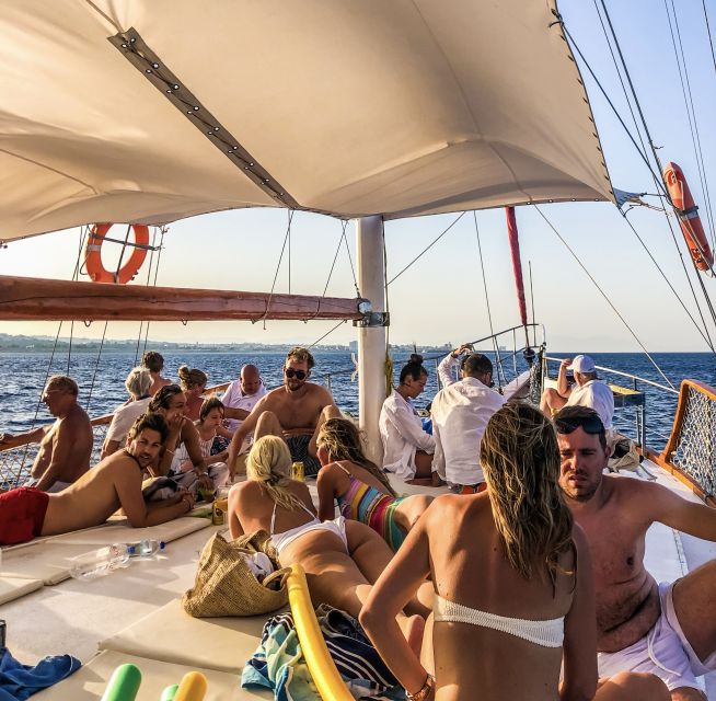 Rhodes: Cruise with 3 Stops, Lunch and Unlimited Drinks - A relaxed way to see Rhodes from the sea