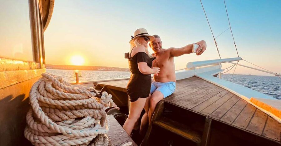 Rhodes: Sunset Cruise with Greek BBQ and Unlimited Drinks - The final 30 minutes: Rhodes sunset from offshore
