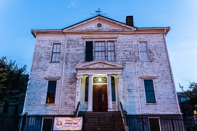 Richmond Ghosts Boos and Booze Haunted Pub Crawl - A two-hour walk through Shockoe Bottom