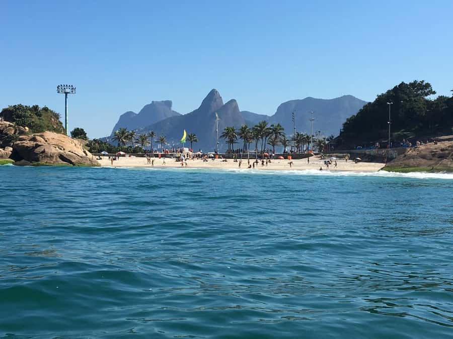 Rio de Janeiro: SpeedBoat Tour - Beach Tour with Beer - Cagarras Islands and the water stop