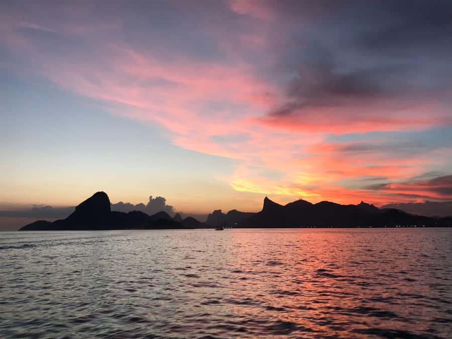 Rio de Janeiro: SpeedBoat Tour - Sunset with Beer - Adão Beach and the swimming stops