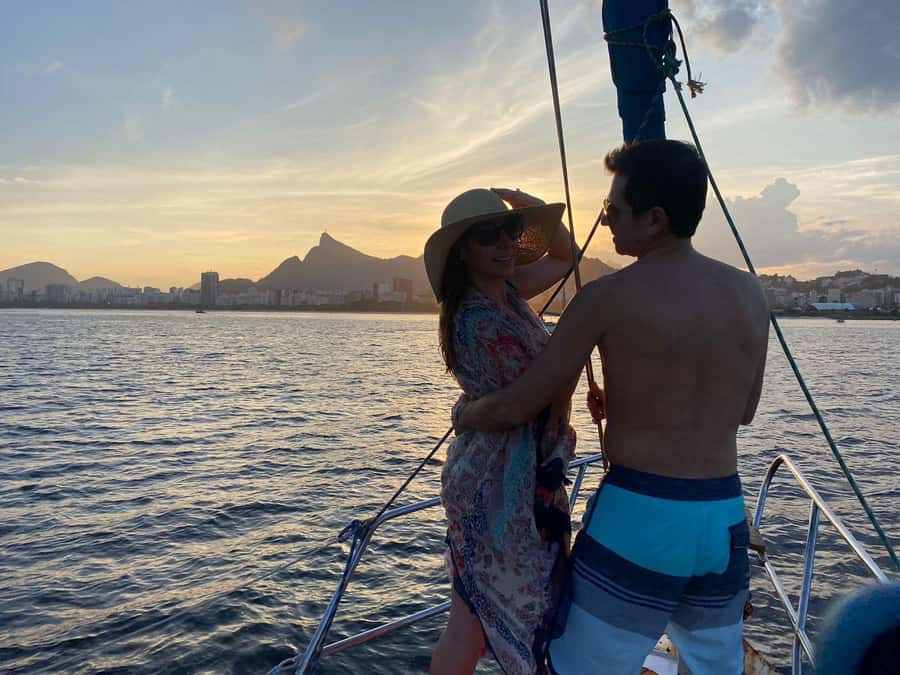 Rio de Janeiro: Sunset Sailboat Tour with Open Bar - Meeting the Boat in Urca