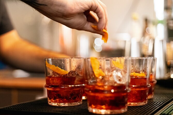 Rome Bar Crawl: Interactive Night Tour with Games and Karaoke - Games, Icebreakers, and Karaoke