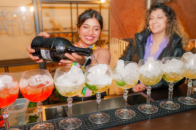 Rome Bar Crawl: Interactive Night Tour with Games and Karaoke - Drinks From Spritz to Limoncello