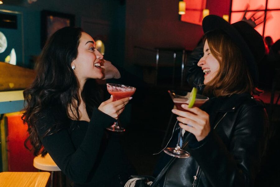 Rome: Forbidden History Walking Tour & Pub Crawl with Drinks - Practical advice for a smoother evening