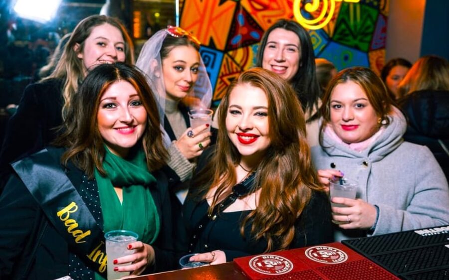 Rome: Guided Bar Crawl in Trastevere - The first bar, where the group starts talking