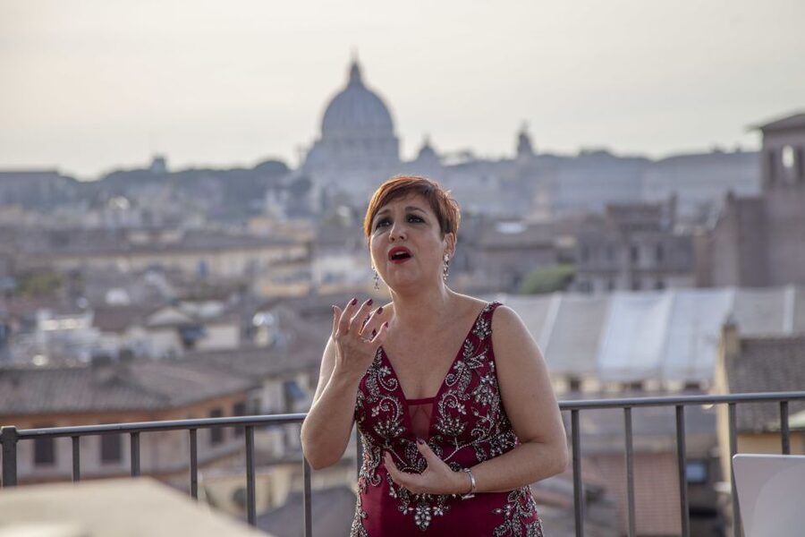 Rome: Rooftop Bar Opera Show - Arriving at Palazzo Pamphilj