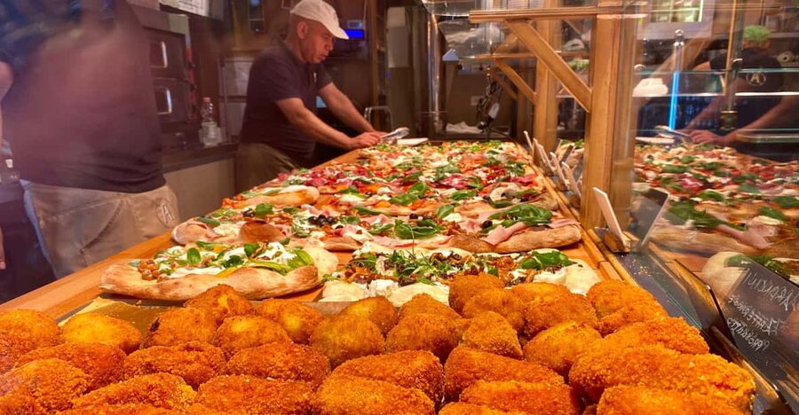 Rome: Trastevere Food Walking Tour with Beer and Wine - Starting on Tiber Island with a little Roman mystery