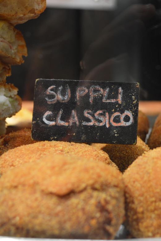 Rome: Trastevere Food Walking Tour with Beer and Wine - Vicolo dell’Atleta and the first bites