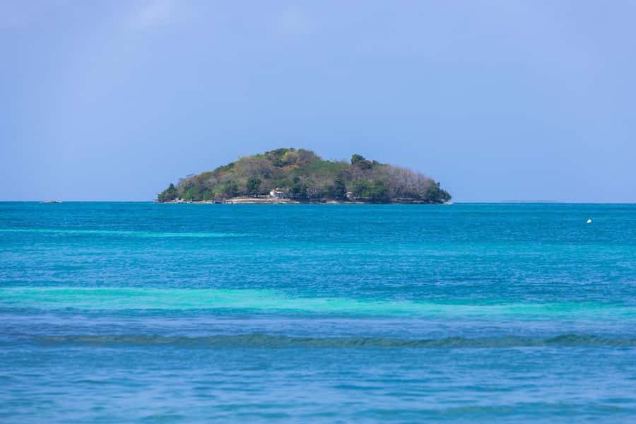 Rosario Islands -Barú : Agua Azul Beach, with lunch - Guides who make the day easier