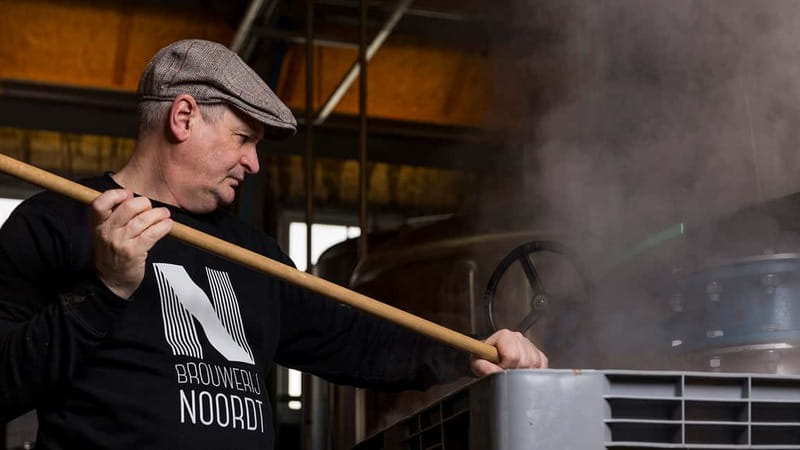 Rotterdam: Beer Brewery 'Noordt' Beer Tasting - Terrace or Tasting Room?