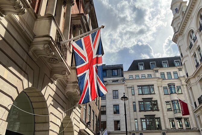 Royal Historic Pubs Walking Guided Tour in London - Four pubs, local stories, and a taste of London life