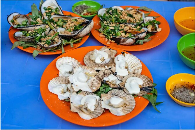 Saigon After Dark With Seafood, Beer & Live Music Bar - Why a motorbike is the right way to see Saigon at night