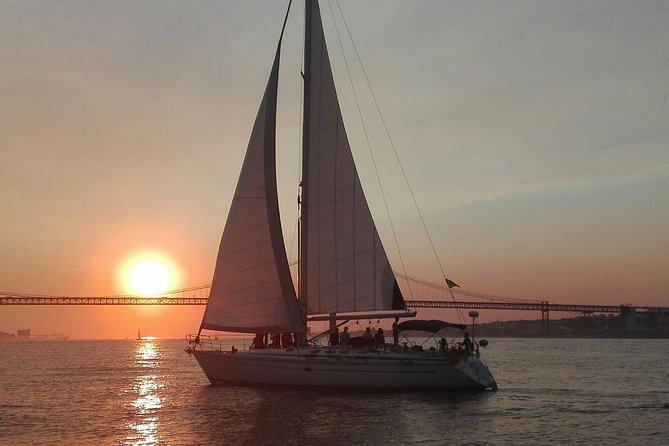 Sailboat Tour in Lisbon with drinks included | Morning and Sunset - Meeting at Alcântara and Getting on Board