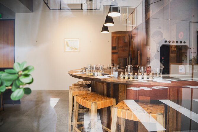 Sake Omakase in Tokyo: Guided Tasting by Certified Sommeliers - Four courses that give the tasting a clear shape