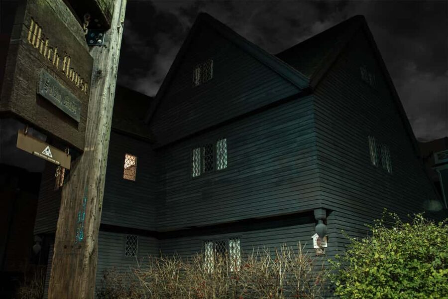 Salem: Boos and Brews Haunted Pub Crawl - Starting at East India Square