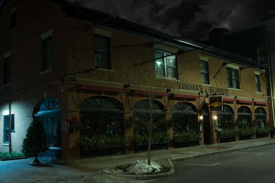 Salem: Boos and Brews Haunted Pub Crawl - Eight haunted locations, not just four bars