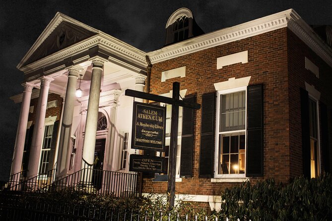 Salem Booze and Brews Haunted Pub Crawl by US Ghost Adventures - Village Tavern and the final round