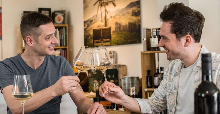 Salzburg: Guided Wine Tasting in a Hidden Wine Bar - Why Austrian wine makes sense in Salzburg