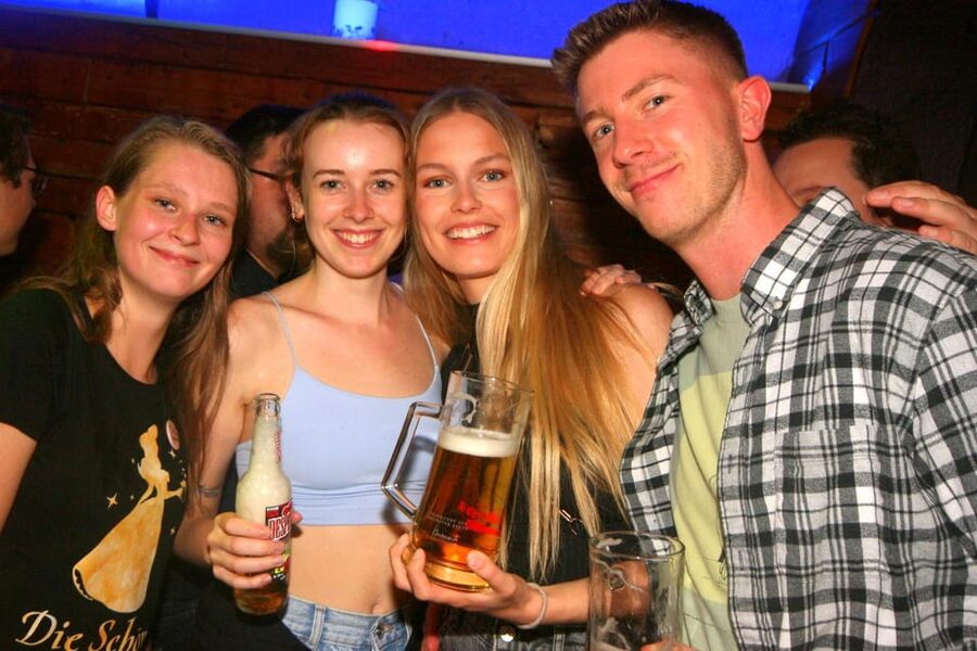 Salzburg: Pubcrawl Tour through best Bars and Clubs in Town - What this Salzburg pub crawl is really like