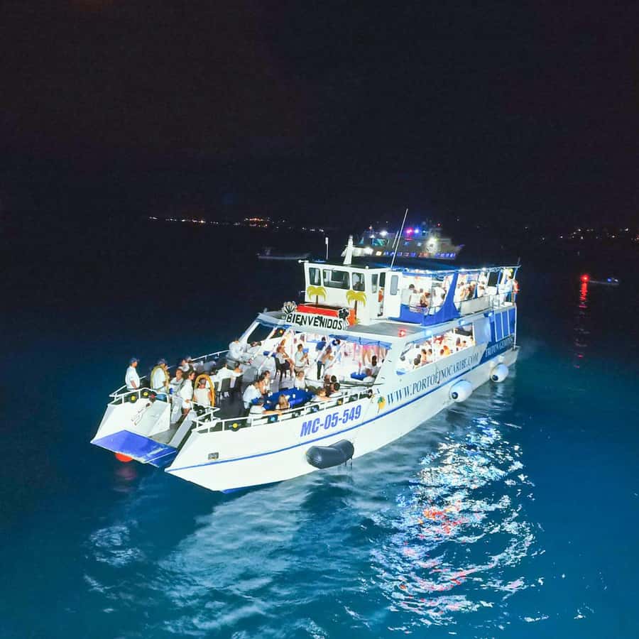 San Andres: White Party on boat with open bar, dinner and dancers! - Starting at Marina Portofino