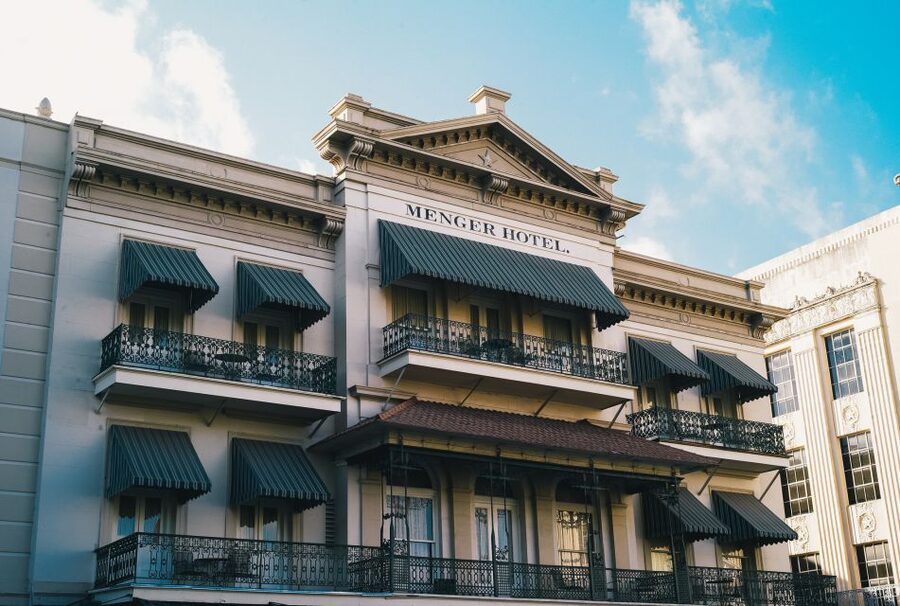 San Antonio: Guided Haunted Pub Crawl - What this San Antonio ghost walk is really like
