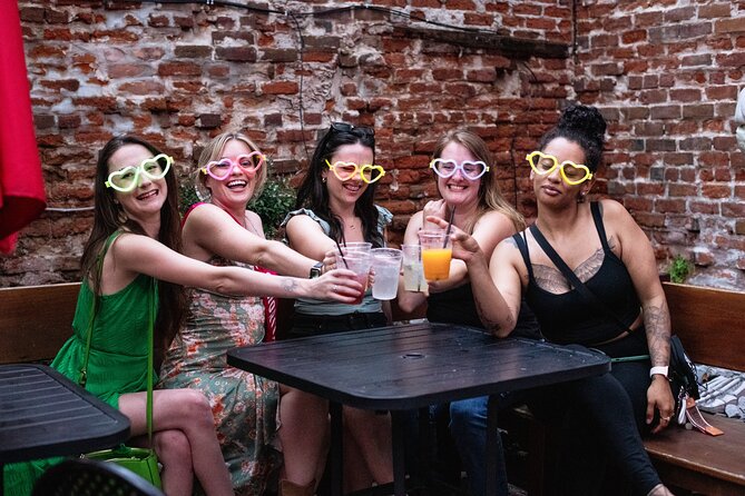 San Francisco: Ghosts, Boos and Booze Haunted Pub Crawl - High Horse and the first stories of the night