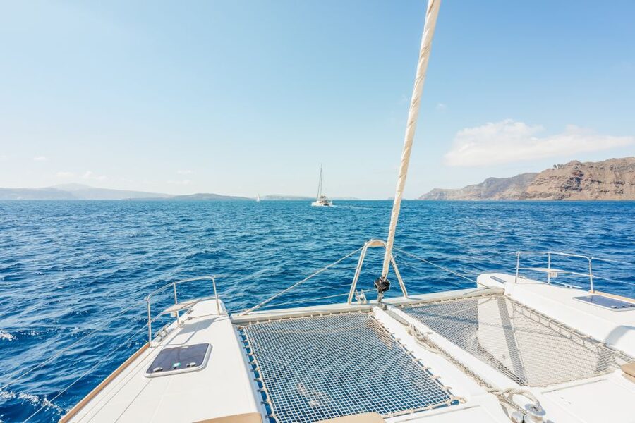 Santorini: Luxury Catamaran Day Trip with Meal and Open Bar - Why Santorini looks different from a catamaran