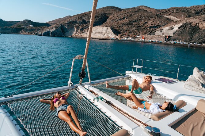 Santorini Sunset Sailing Cruise: Dinner, BBQ, Open Bar, Transfers - Who will enjoy this cruise most