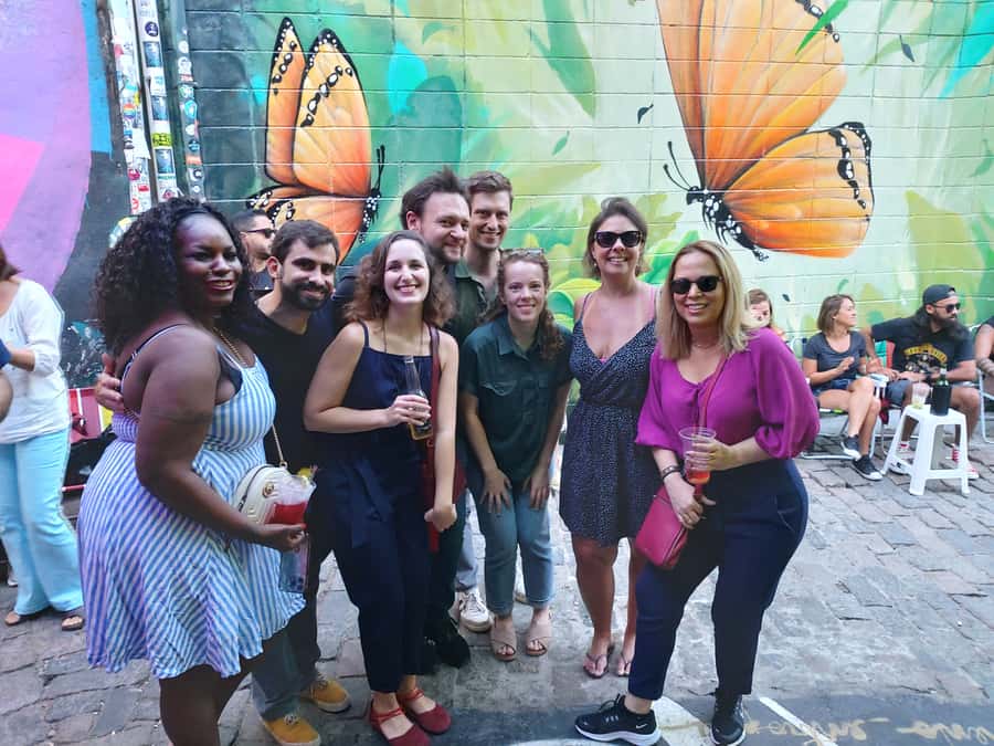 São Paulo: Bar and Street Art Crawl with Local Guide - Beco do Batman and São Paulo’s painted walls