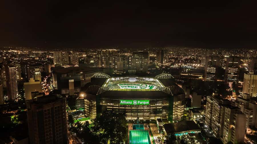 São Paulo: Nightlife Extravaganza Tour with Rooftop Bars - Why this five-hour tour is different