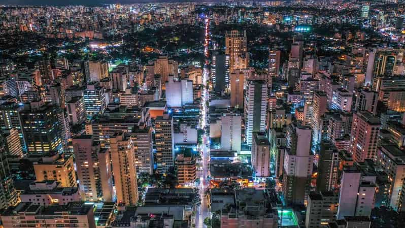 São Paulo: Nightlife Extravaganza Tour with Rooftop Bars - Live music, karaoke, and changing the mood