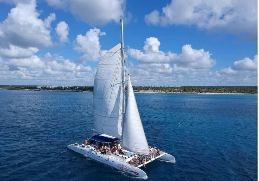 Saona Island all day with lunch and open bar departing from Punta Cana - The speedboat return to Bayahibe