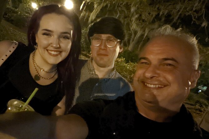 Savannah Ghost Tour with the Guy in the Kilt + Bar Stops - A one-mile walk through Savannah after dark