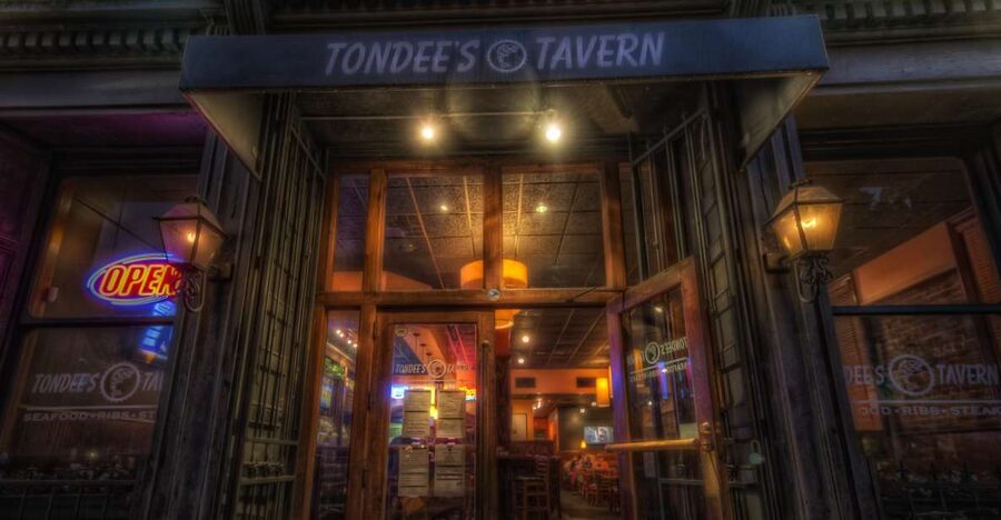 Savannah: Haunted Pub Crawl - Hearing Savannah’s darker stories