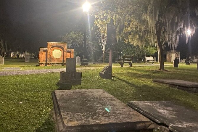 Savannah Haunted Pub Crawl Walking Tour - McDonough’s and the changing finish